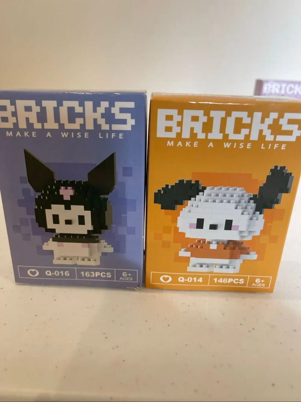 Hello Kitty, Kuromi, Cinnamoroll, Pochacco, My Melody, Bricks Make A Wise Life M